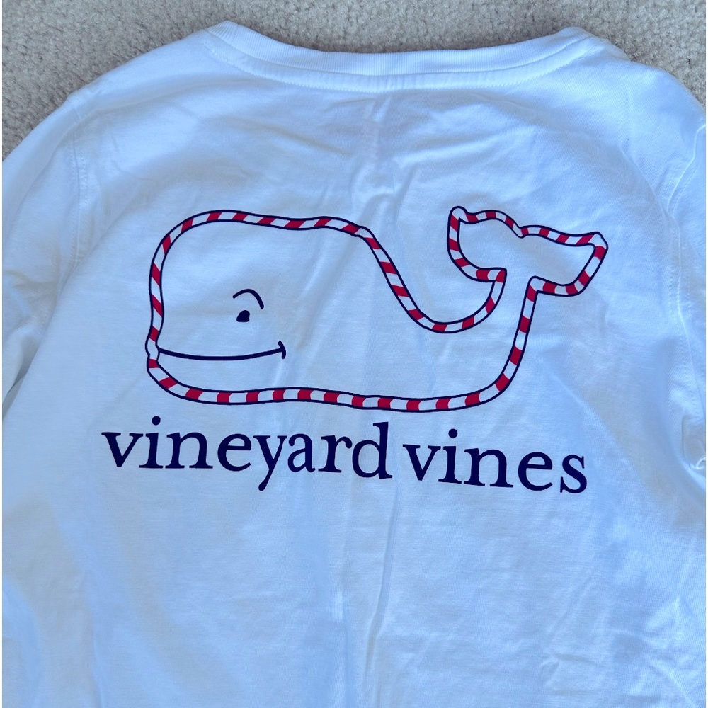 Washed but never worn holiday vineyard vine women xxs T